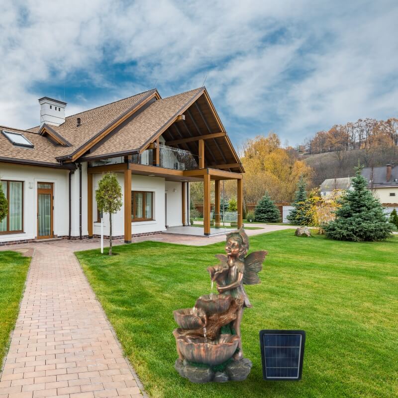Dekorační fontána v kamenném a elegantním stylu